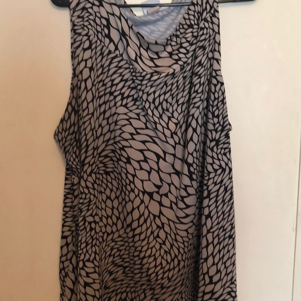 Women’s dressy tank